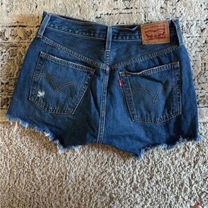 Levi’s- size 27